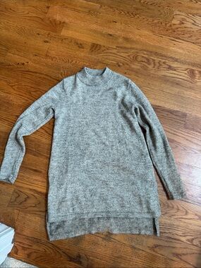 H&M Light Heather Gray Mock Neck Sweater Tunic